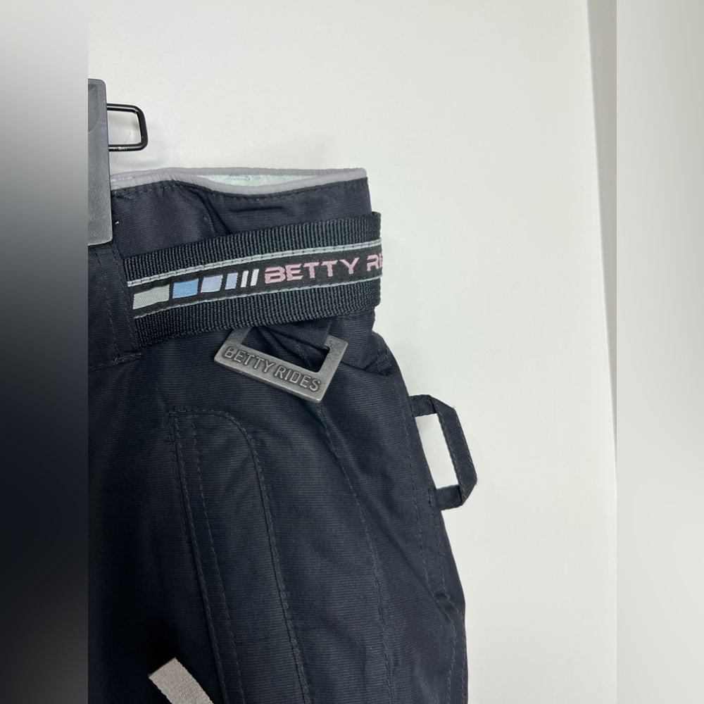 Betty Rides Elements Waterproof Snowboarding/Ski … - image 4